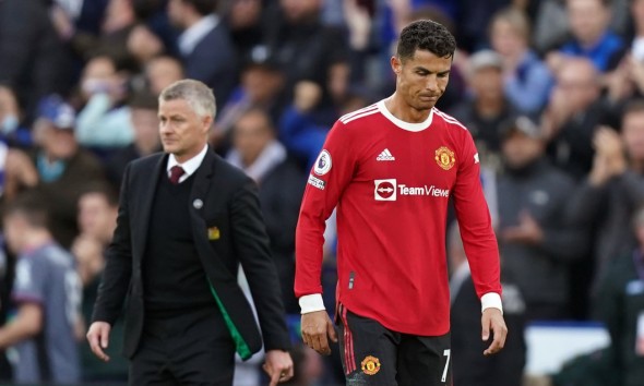 Ronaldo, la pământ: a ieșit de pe teren vorbind de unul singur. Solskjaer s-a dus după el și l-a enervat și mai tare